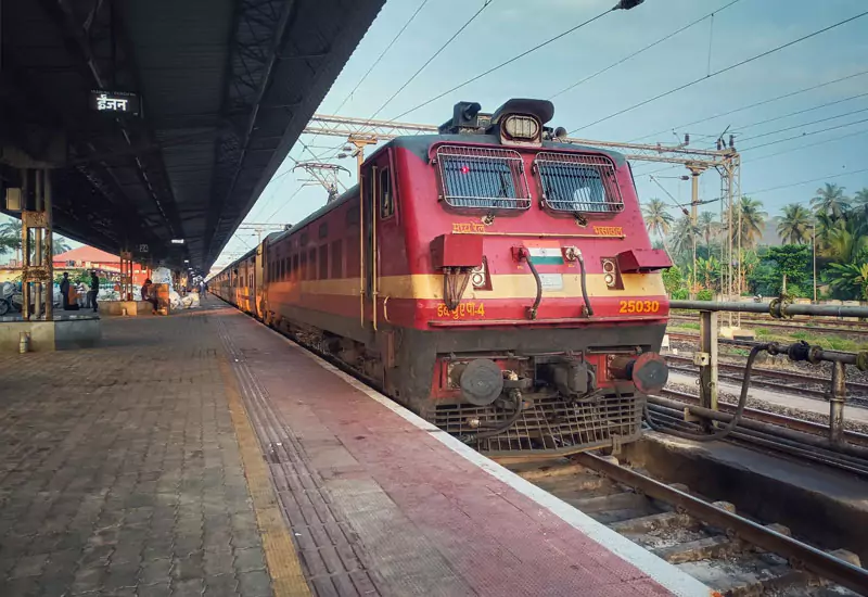 Delhi to Jaipur Day Trip by Train