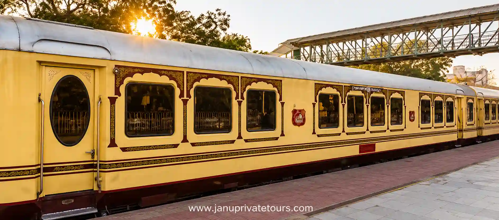 Palace on Wheels: The Ultimate Luxury Train Guide to Traveling Like Royalty
