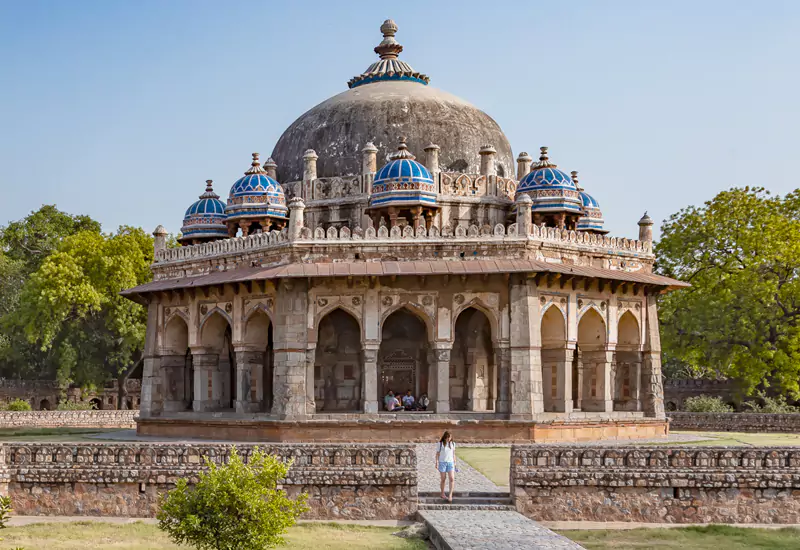 Maldives vs India: Which Destination Is Better for Your Next Vacation?