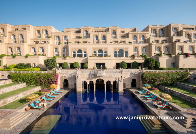 Luxury Oberoi Hotels Ranthambhore Wildlife Tour Package