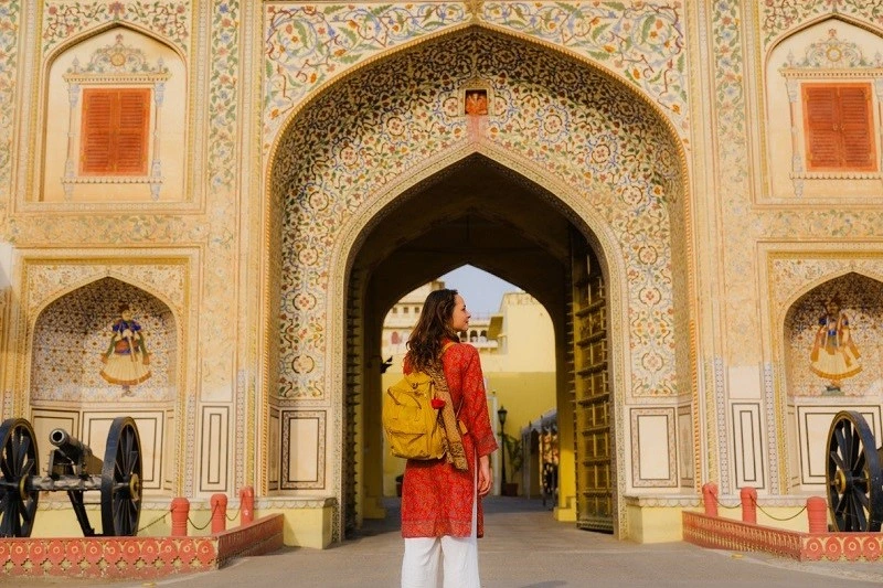 Customized private tour itinerary with dedicated chauffeur and expert local guides (Itinerary Feature 342)