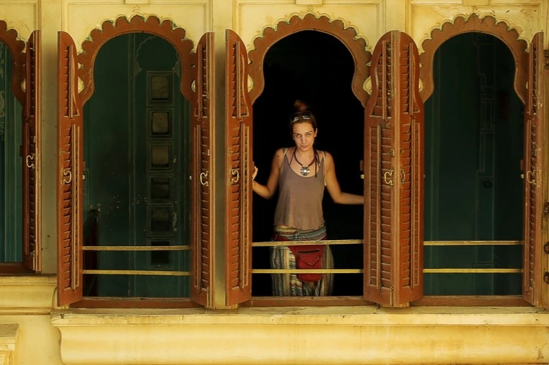 Janu Private Tours guests enjoying a personalized guided excursion in Rajasthan (Tour 91)
