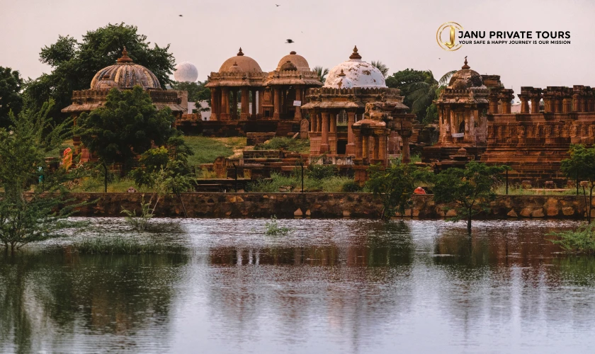 Bhuj and Kutch Tour from Ahmedabad (1)