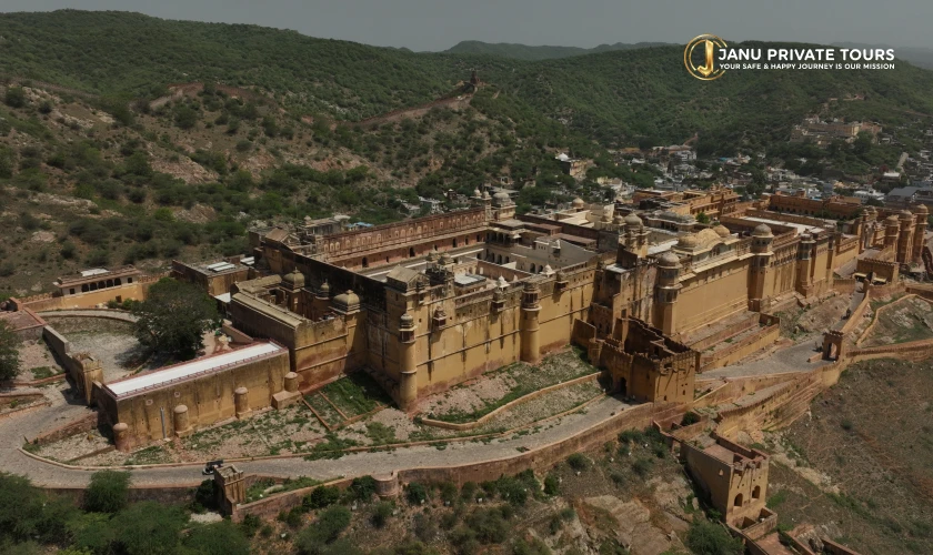 Luxury Golden Triangle Tour with Rajasthan (4)