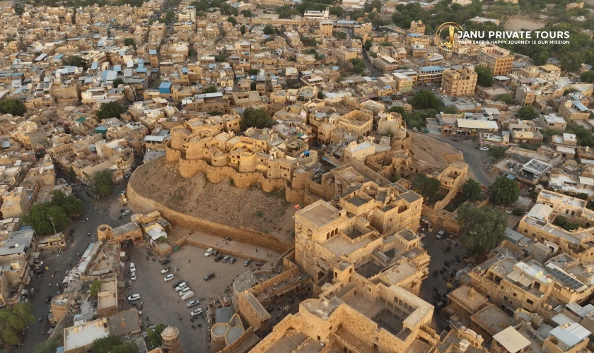 Luxury Golden Triangle Tour with Rajasthan (8)