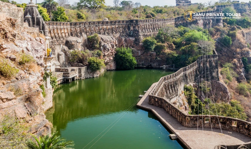 Rajasthan Forts and Palaces Tour 14 -Day Private Luxury Journey (10)
