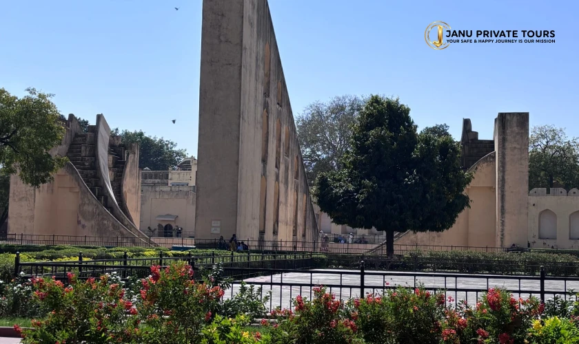 delhi-to-jaipur-day-trip-by-train-6