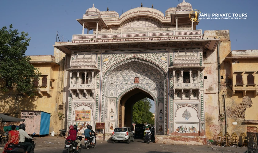 golden-triangle-tour-with-amritsar-and-varanasi-1