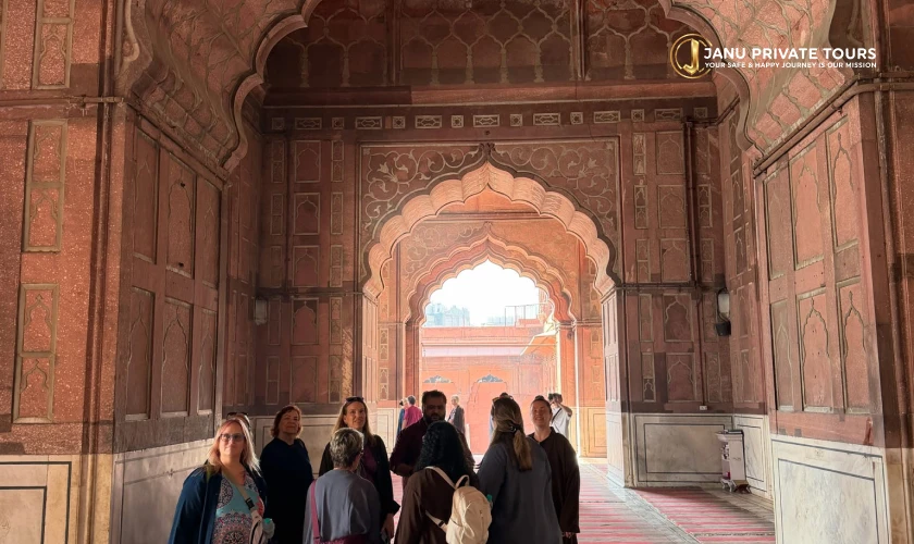 golden-triangle-tour-with-amritsar-and-varanasi-3
