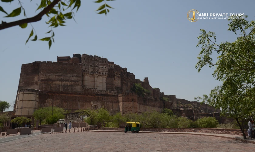 golden-triangle-tour-with-jodhpur-and-udaipur-2