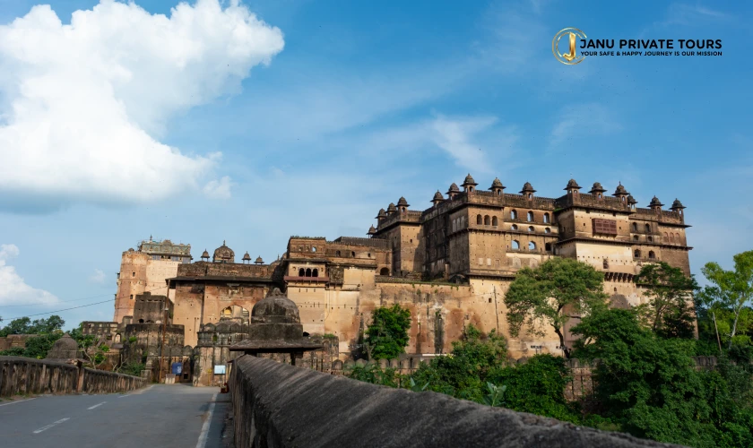 rajasthan-tour-with-khajuraho-and-varanasi-3