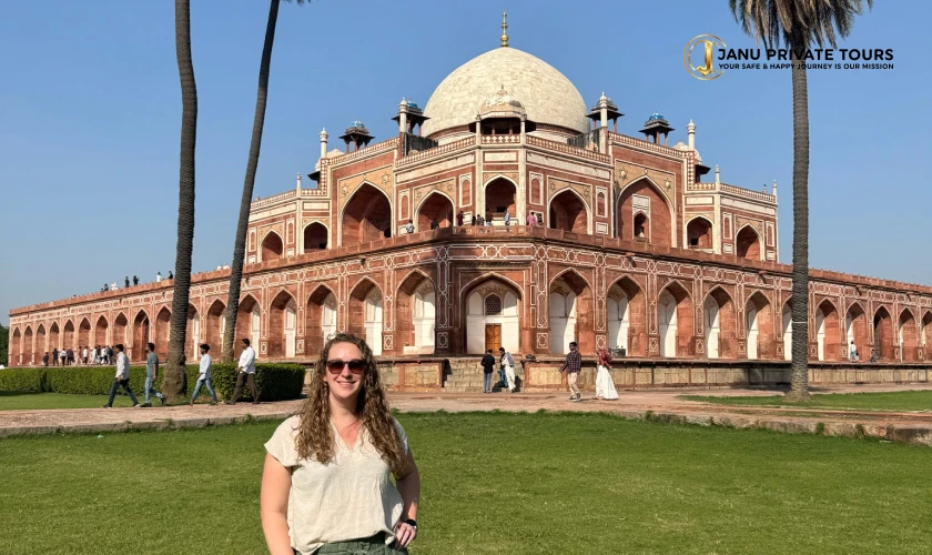 rajasthan-tour-with-khajuraho-and-varanasi-4